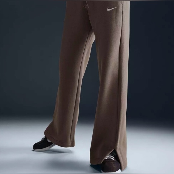 Nike Phoenix Fleece Pant | Size Medium - Picture 3 of 11